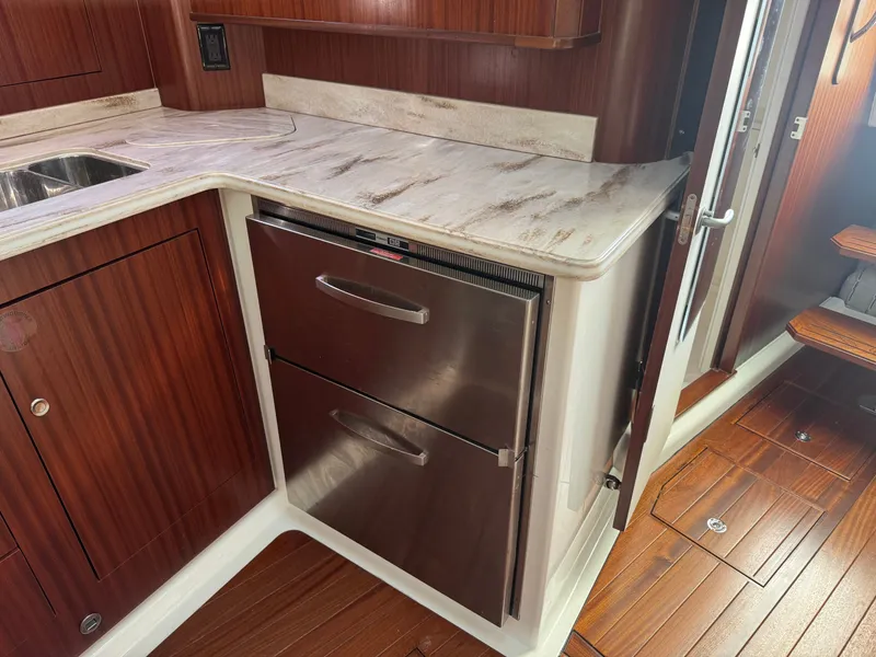 Slide: The Image of Pursuit 385OS 2020 - 40