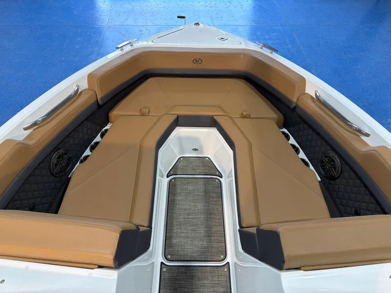 Slide: The Image of Cobalt R4 2023 - 10