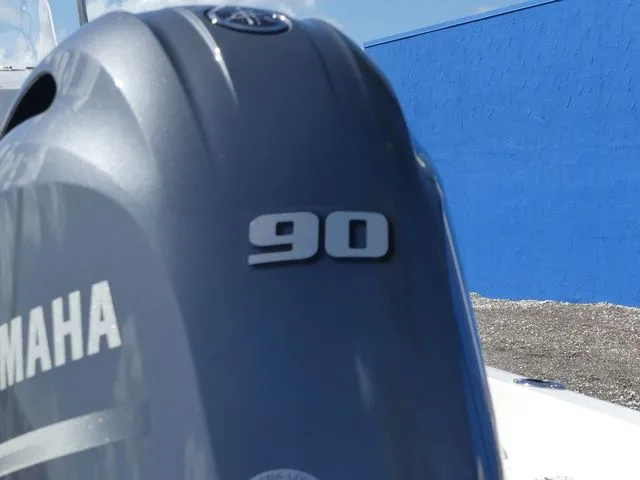 Slide: The Image of Key West 1720 Center Console 2026 - 8