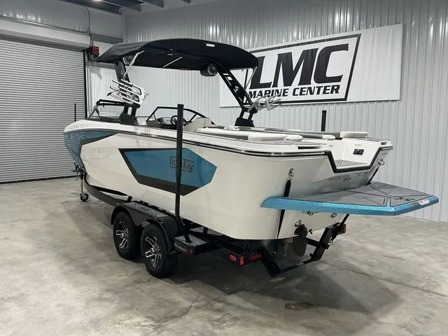 Slide: The Image of Heyday Wake Boats WTSurf 2022 - 14