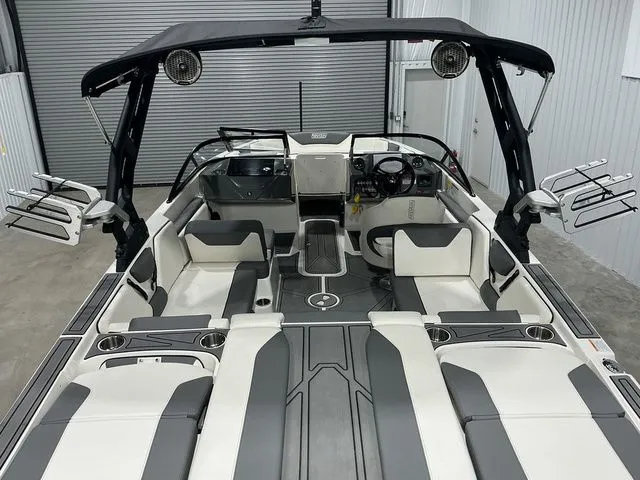 Slide: The Image of Heyday Wake Boats WTSurf 2022 - 20