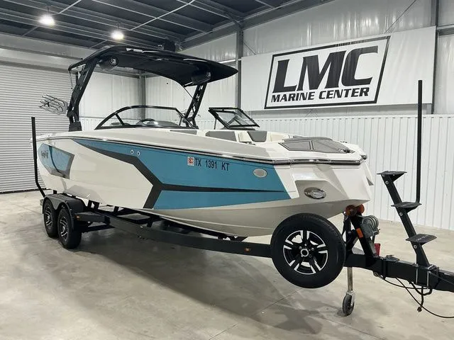 Slide: The Image of Heyday Wake Boats WTSurf 2022 - 4