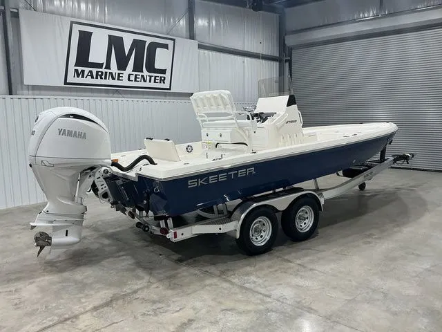 Slide: The Image of Skeeter SX221 2026 - 9