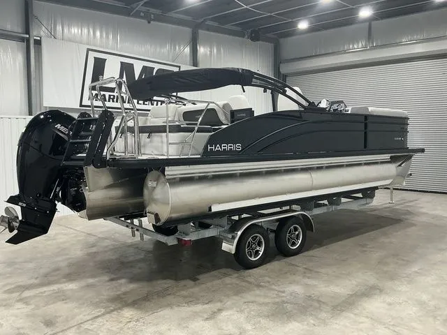 Slide: The Image of Harris Cruiser 230 SLDH 2026 - 15