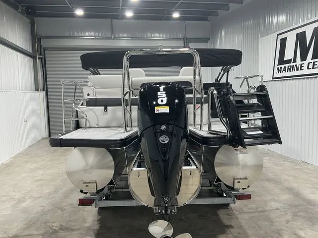 Slide: The Image of Harris Cruiser 230 SLDH 2026 - 8