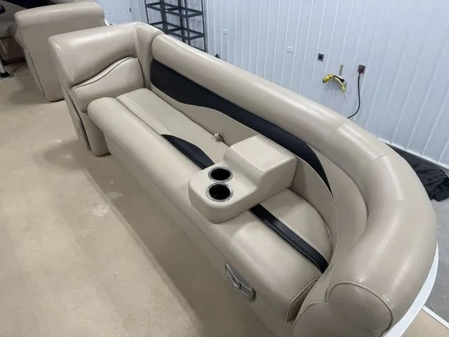 Slide: The Image of Godfrey Sweetwater Series 2486 2016 - 10