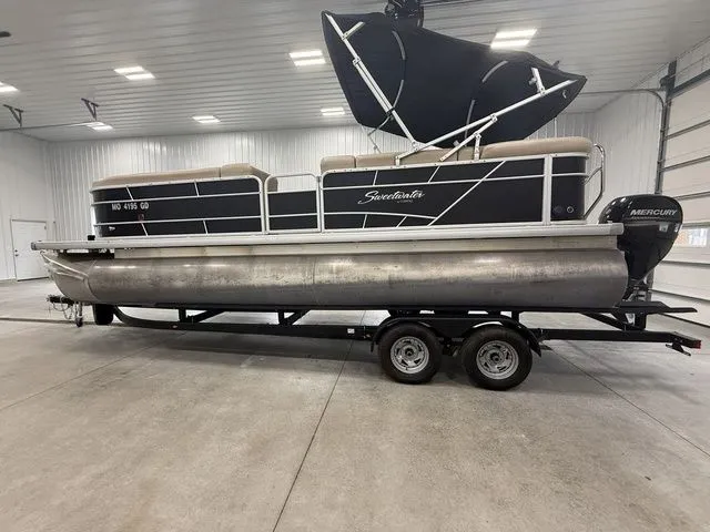 Slide: The Image of Godfrey Sweetwater Series 2486 2016 - 6