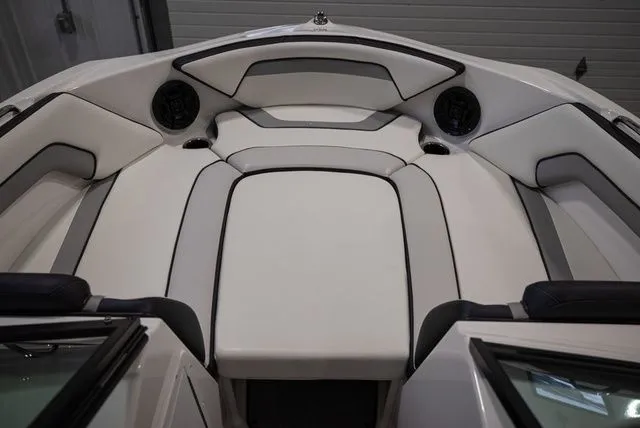 Slide: The Image of Yamaha AR195 2018 - 10