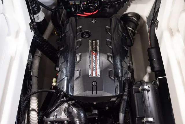 Slide: The Image of Yamaha AR195 2018 - 13