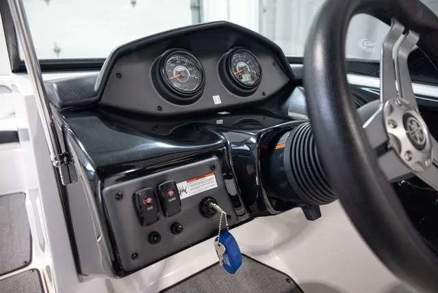 Slide: The Image of Yamaha AR195 2018 - 7