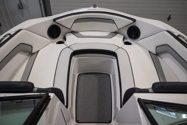 Slide: The Image of Yamaha AR195 2018 - 9