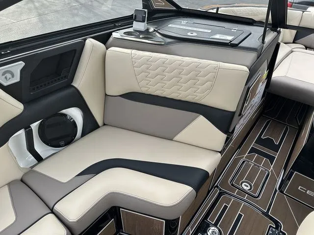 Slide: The Image of Centurion Ri245 2026 - 44