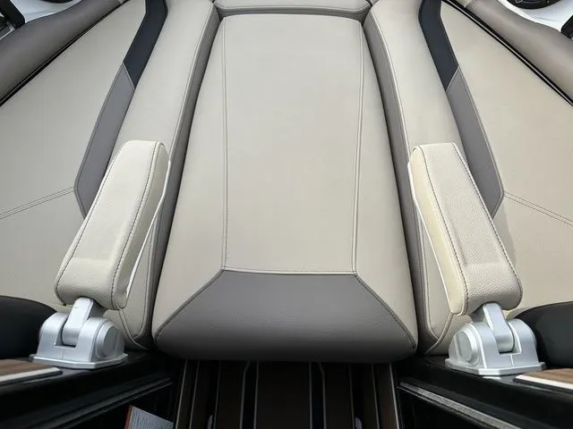 Slide: The Image of Centurion Ri245 2026 - 62