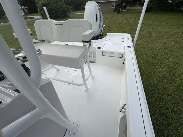 Slide: The Image of Sea Pro 230 DLX BAY 2026 - 15