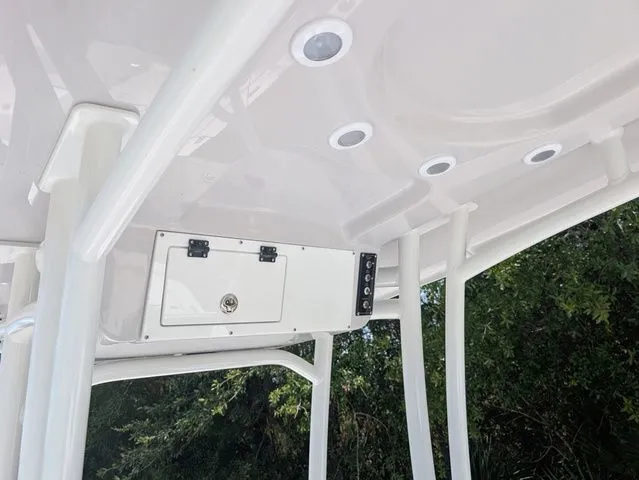 Slide: The Image of Sea Pro 230 DLX BAY 2026 - 5