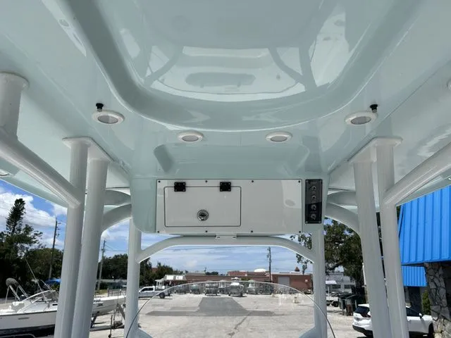 Slide: The Image of Sea Pro 250 DLX BAY 2025 - 12