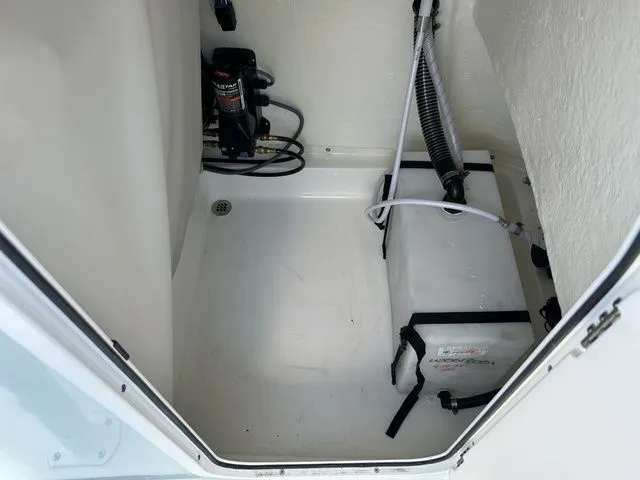 Slide: The Image of Sea Pro 250 DLX BAY 2025 - 22