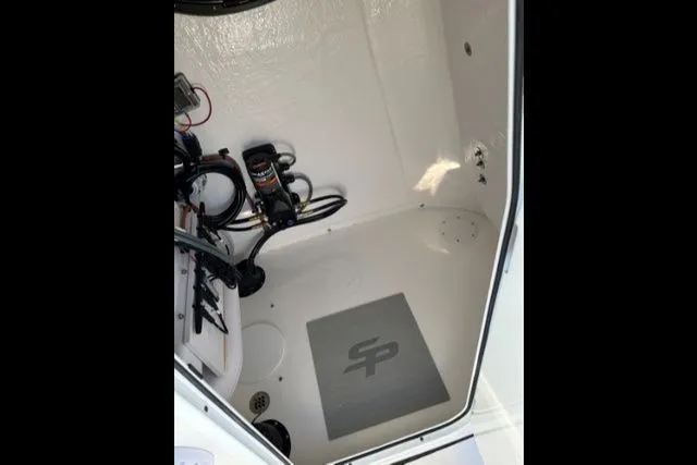 Slide: The Image of Sea Pro 202 Center Console 2025 - 11