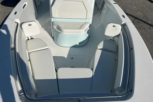 Slide: The Image of Sea Pro 242 DLX DEEP-V 2025 - 14