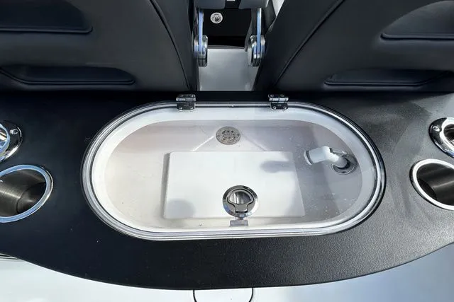 Slide: The Image of Sea Pro 292 Offshore 2025 - 24