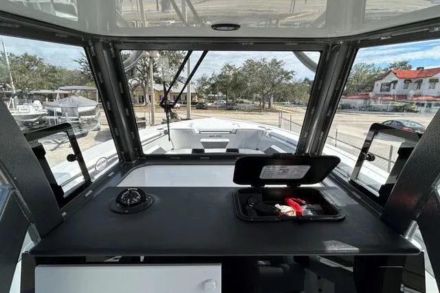 Slide: The Image of Sea Pro 292 Offshore 2025 - 29