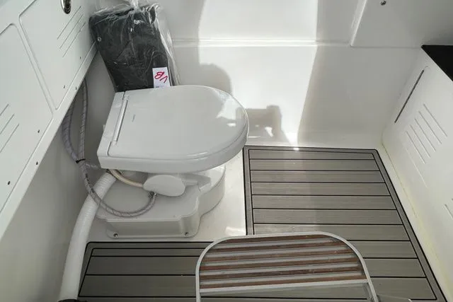 Slide: The Image of Sea Pro 292 Offshore 2025 - 35