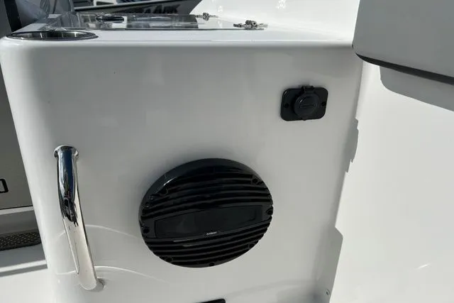 Slide: The Image of Sea Pro 292 Offshore 2025 - 42