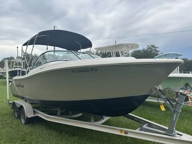 Slide: The Image of NauticStar 2000 X DC 2015 - 11