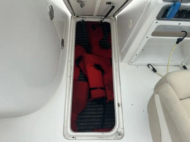 Slide: The Image of NauticStar 2000 X DC 2015 - 14