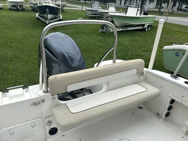 Slide: The Image of NauticStar 2000 X DC 2015 - 4