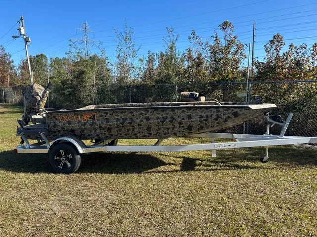 The Image of Excel 1751 Viper F4 2025 - 1