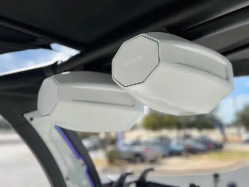 Slide: The Image of Tigé 24RZX 2023 - 31