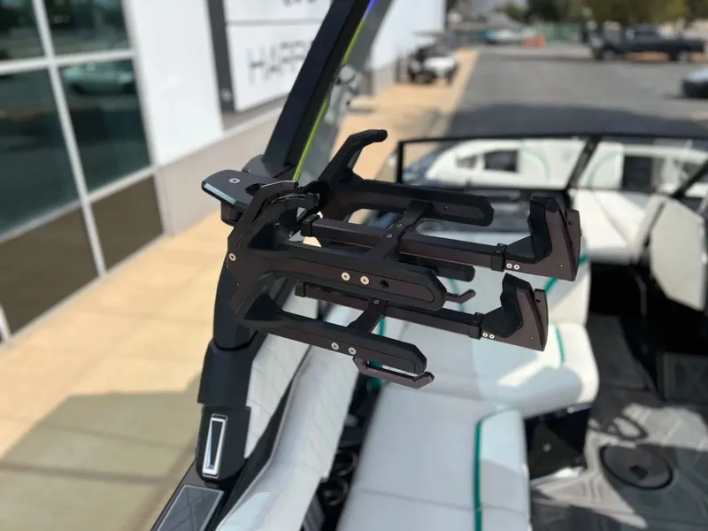 Slide: The Image of Tigé 24RZX 2023 - 37