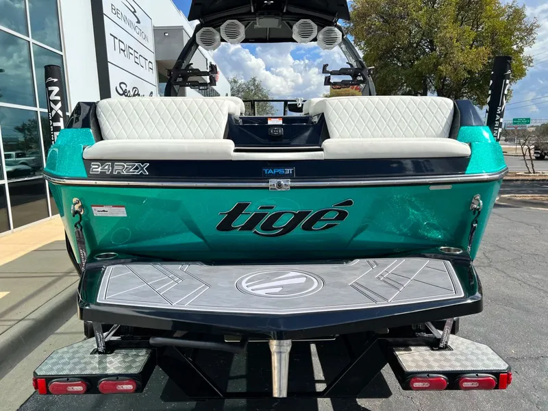 Slide: The Image of Tigé 24RZX 2023 - 7