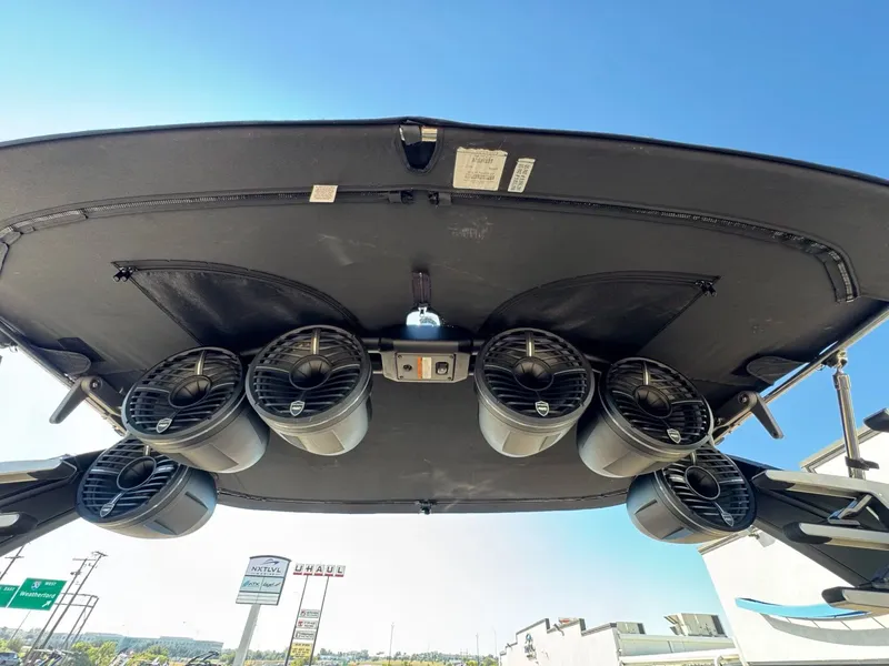 Slide: The Image of Tigé 25ZX 2020 - 21