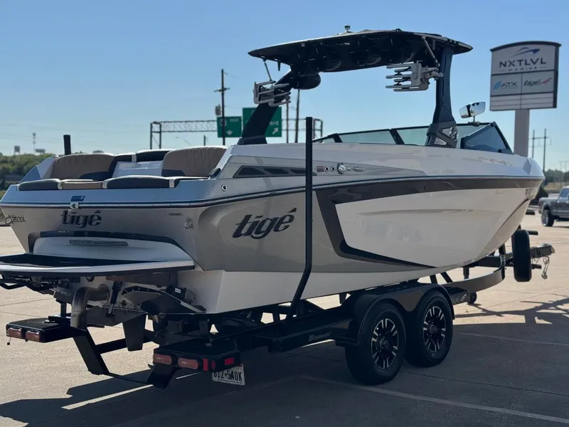 Slide: The Image of Tigé 25ZX 2020 - 5