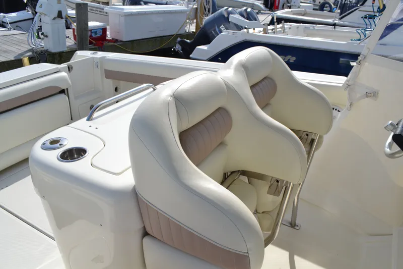 Slide: The Image of Hydra-Sports 2900 Vector CC 2007 - 16