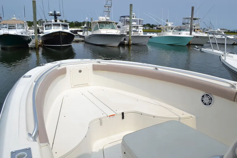 Slide: The Image of Hydra-Sports 2900 Vector CC 2007 - 6