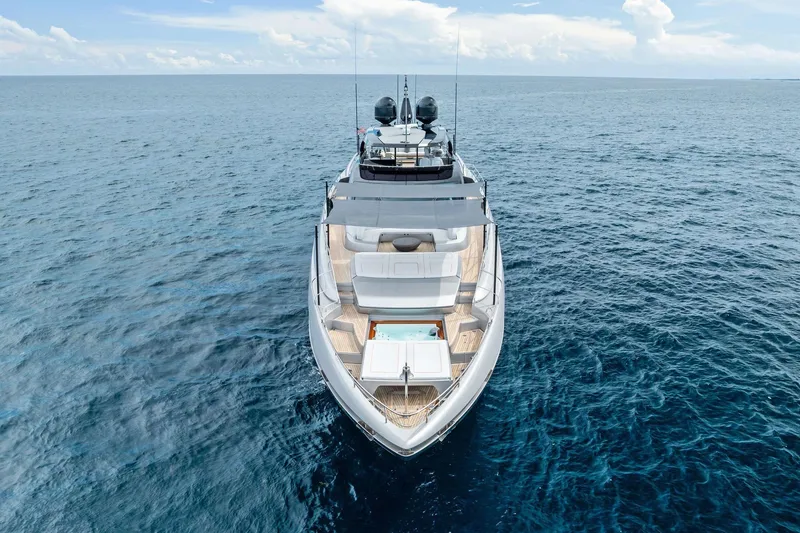 Slide: The Image of Riva 110' Dolcevita 2023 - 5