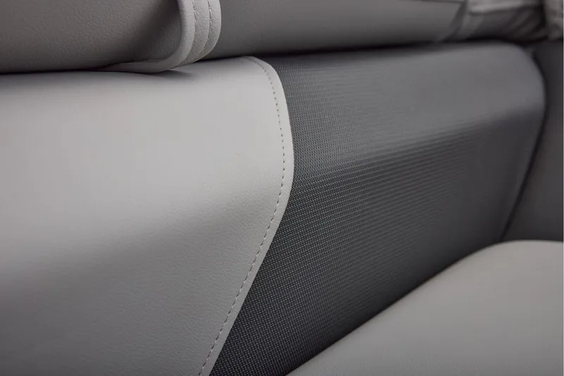 Slide: The Image of Sun Tracker SportFish 22 DLX 2026 - 81