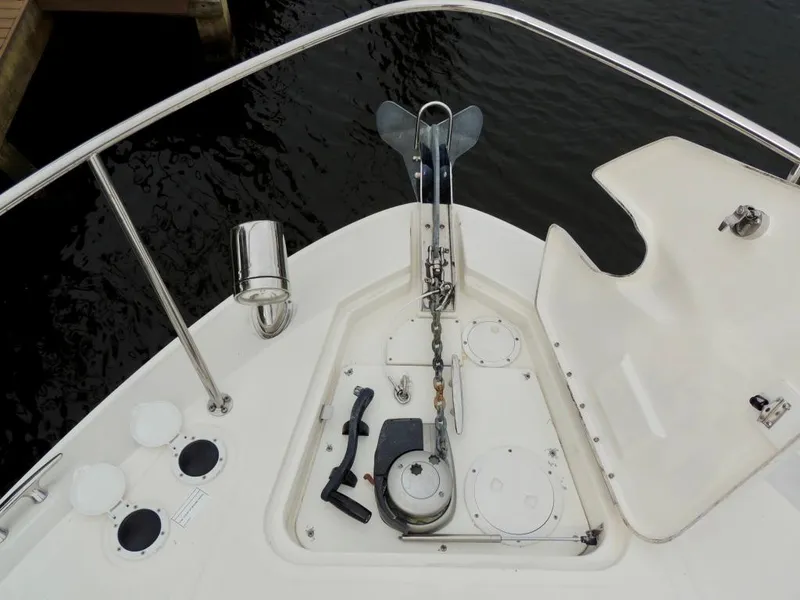 Slide: The Image of Bow of 2016 Sea Ray 350 Sundancer with anchor and windlass system. - 71