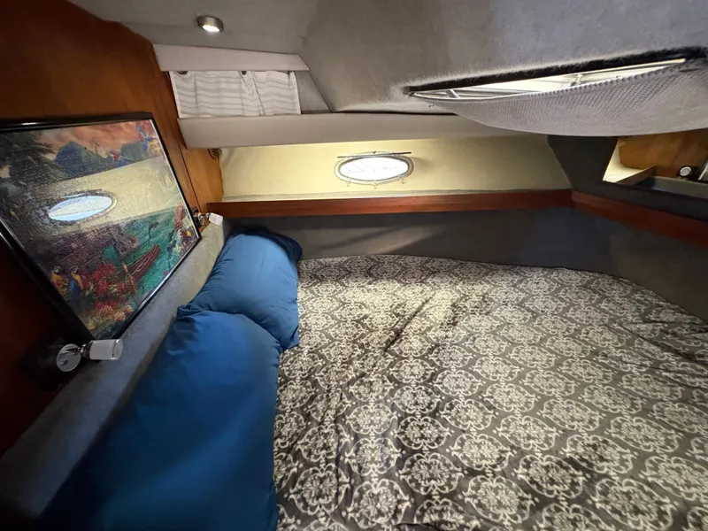 Slide: The Image of Bayliner 3450 TCM 1987 - 22