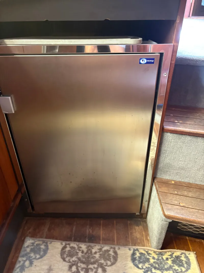 Slide: The Image of Bayliner 3450 TCM 1987 - 30