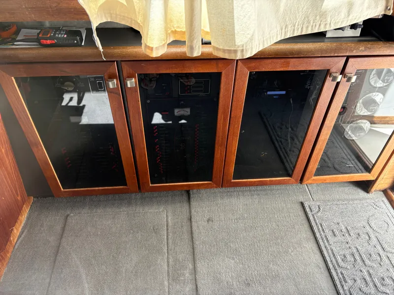 Slide: The Image of Bayliner 3450 TCM 1987 - 33