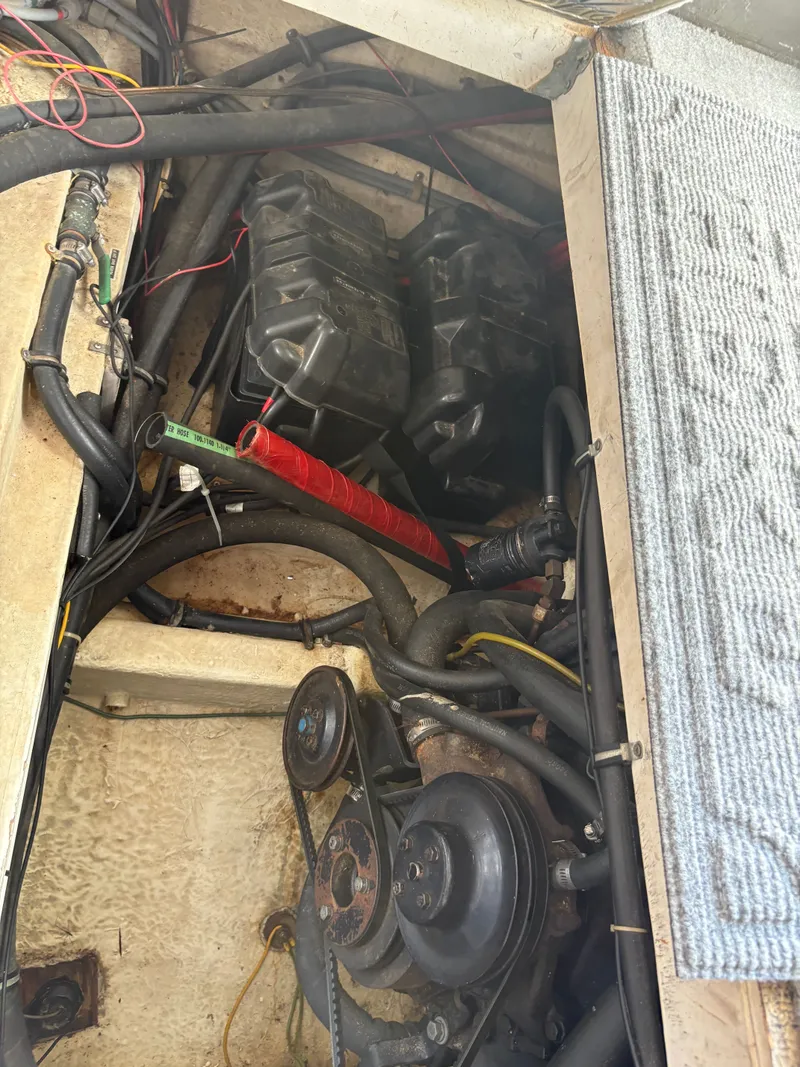 Slide: The Image of Bayliner 3450 TCM 1987 - 36