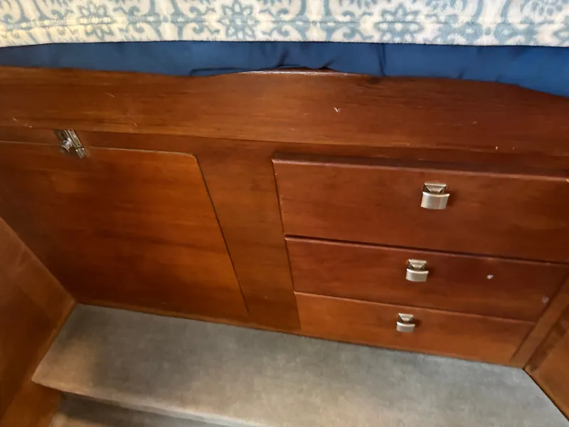 Slide: The Image of Bayliner 3450 TCM 1987 - 42