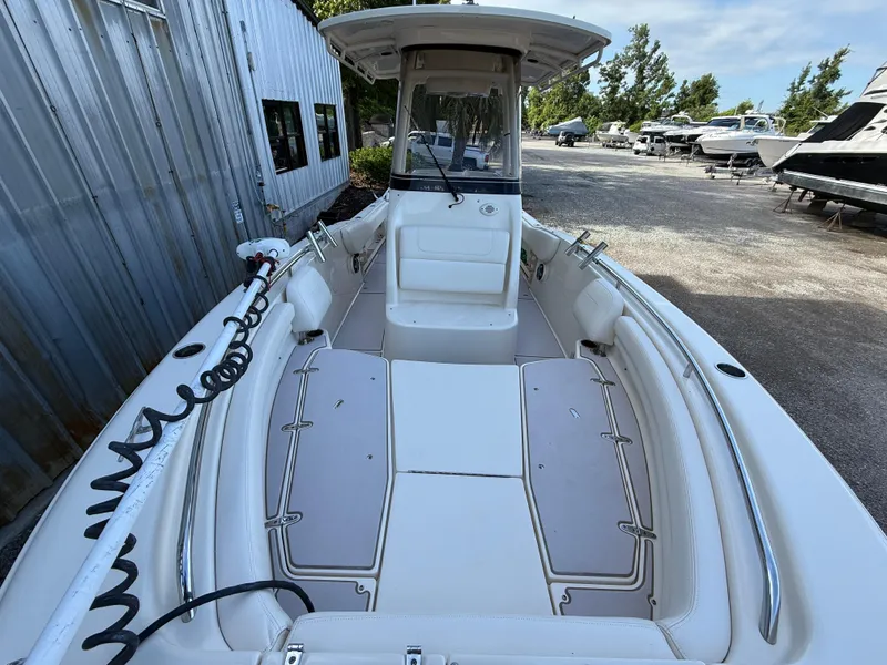 Slide: The Image of 2020 Grady-White Fisherman 257 boat interior, featuring spacious seating and modern design. - 20