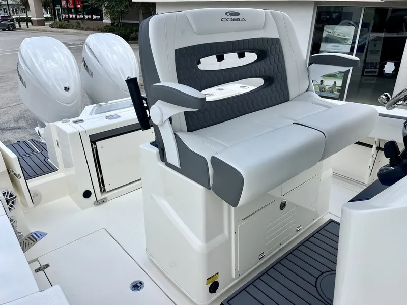Slide: The Image of Cobia 245 Center Console 2026 - 32