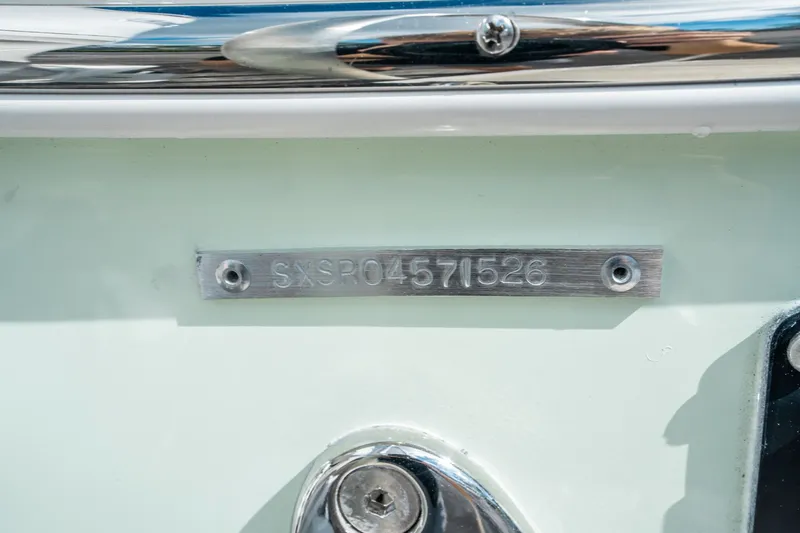 Slide: The Image of Sea Hunt Ultra 265 SE 2026 - 30