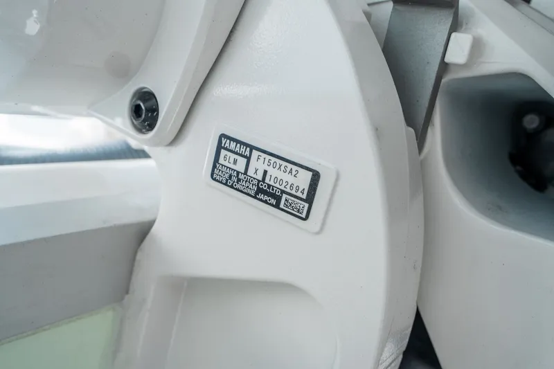 Slide: The Image of Sea Hunt Ultra 265 SE 2026 - 29